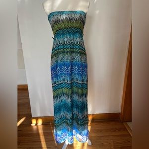 Almost famous maxi dress small